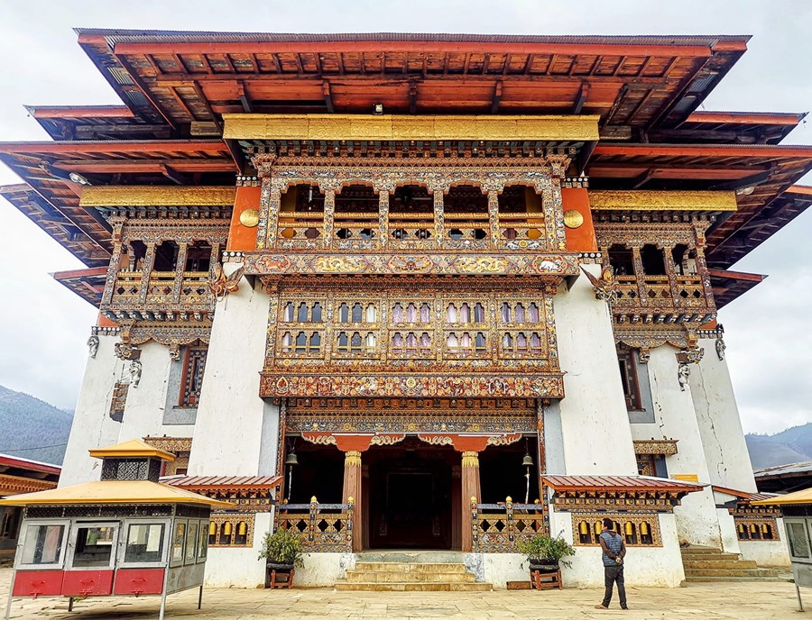 Gangtey Monastery Overlooks Bhutan’S Serene Glacial Valley
