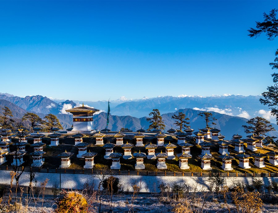 Dochula Pass Revealing Endless Himalayan Mountain Panoramas