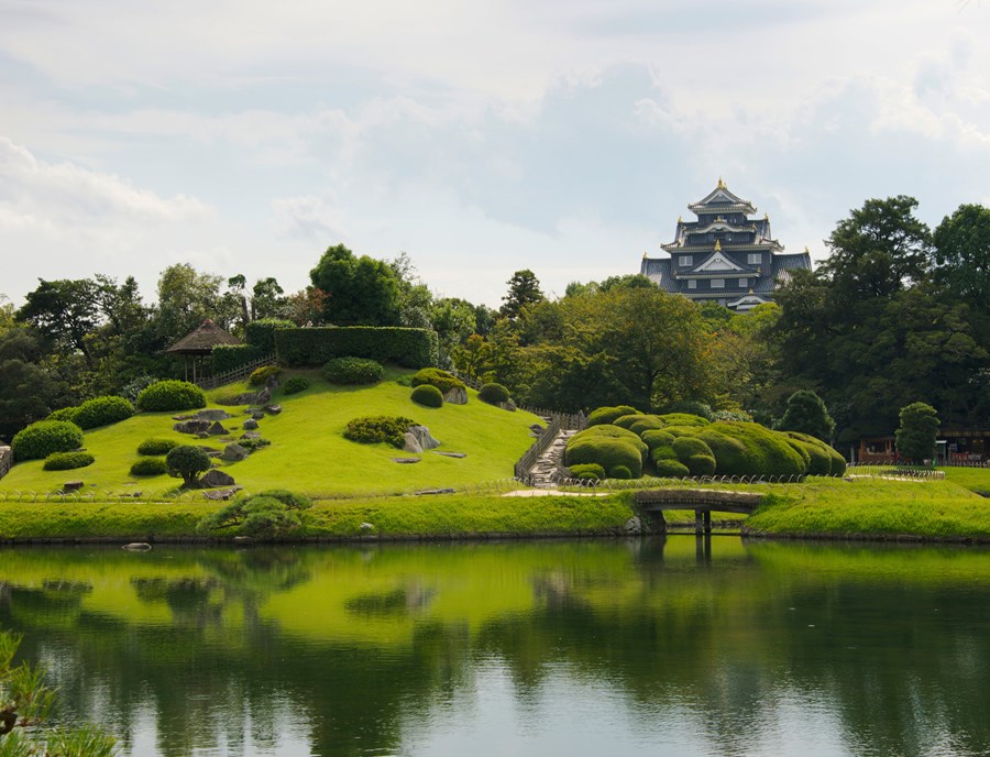 Korakuen Is A Beautiful Landscape Garden And Okayama S Main Attraction
