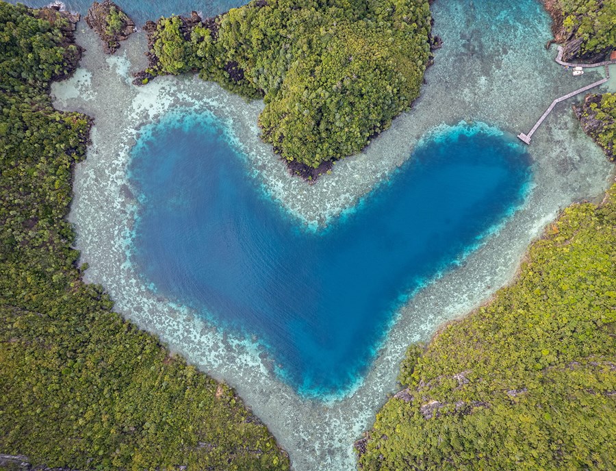 Heart Shaped Lagoon Showcases Raja Ampat S Natural Beauty
