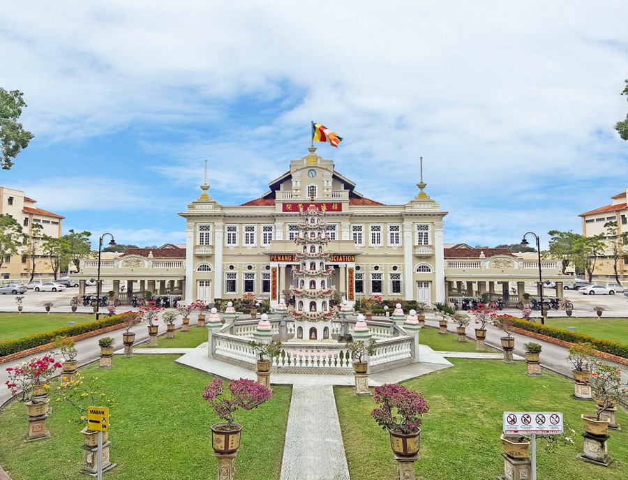 Penang Buddhist Association Reflects Serenity And Cultural Heritage