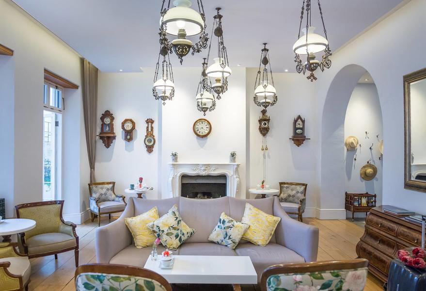 Experience Stellenbosch Hospitality At Oude Werf Hotel