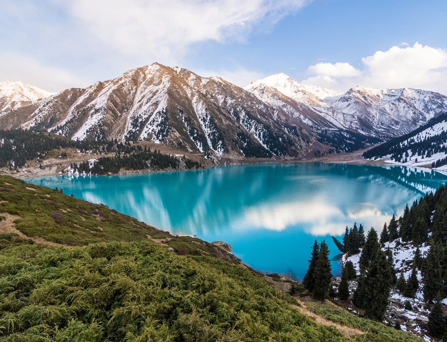 Nature Paints Big Almaty Lake In Ever Changing Shades Of Blue