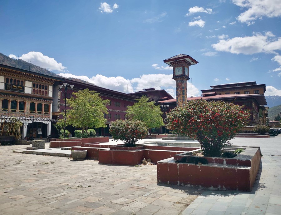 Enjoy The Vibrant Atmosphere Of Clock Tower Square