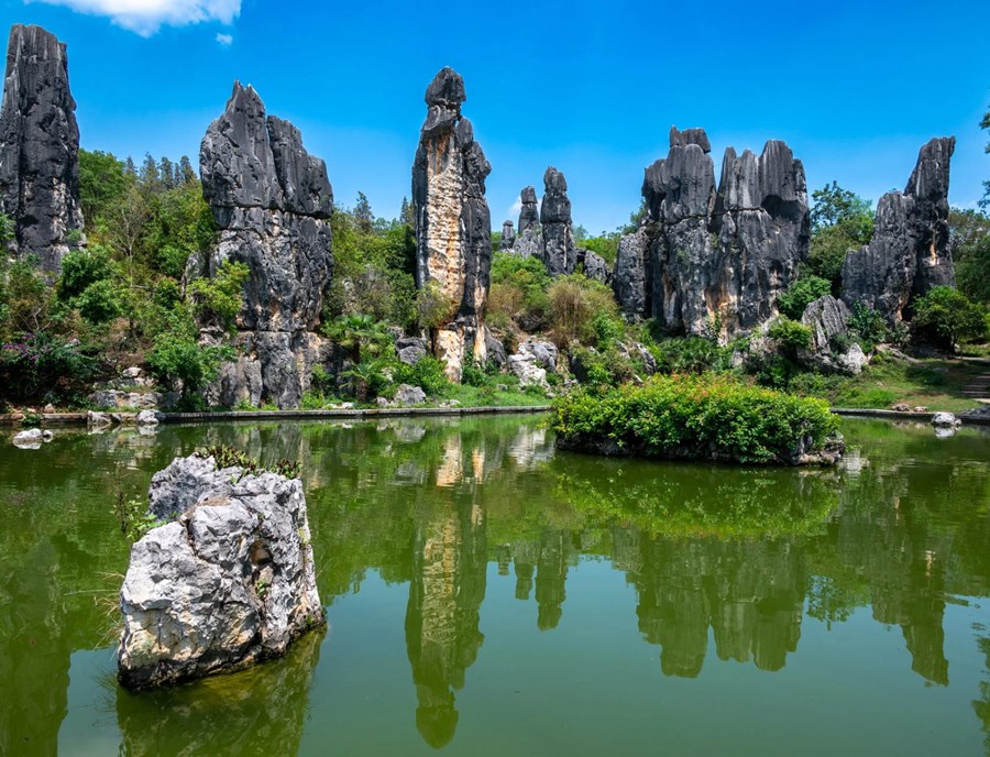 Walk Among The Towering Limestone Formations Of Shilin Stone Forest