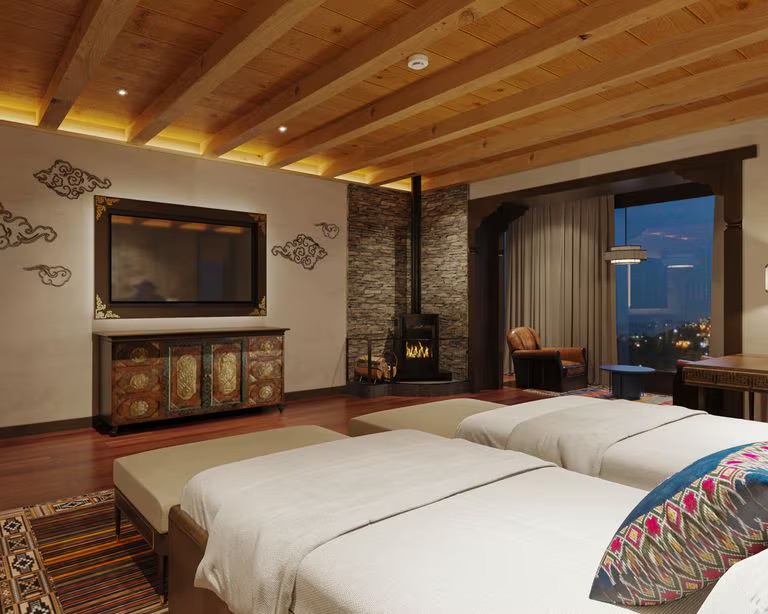 Taj Gangtey Luxury Room