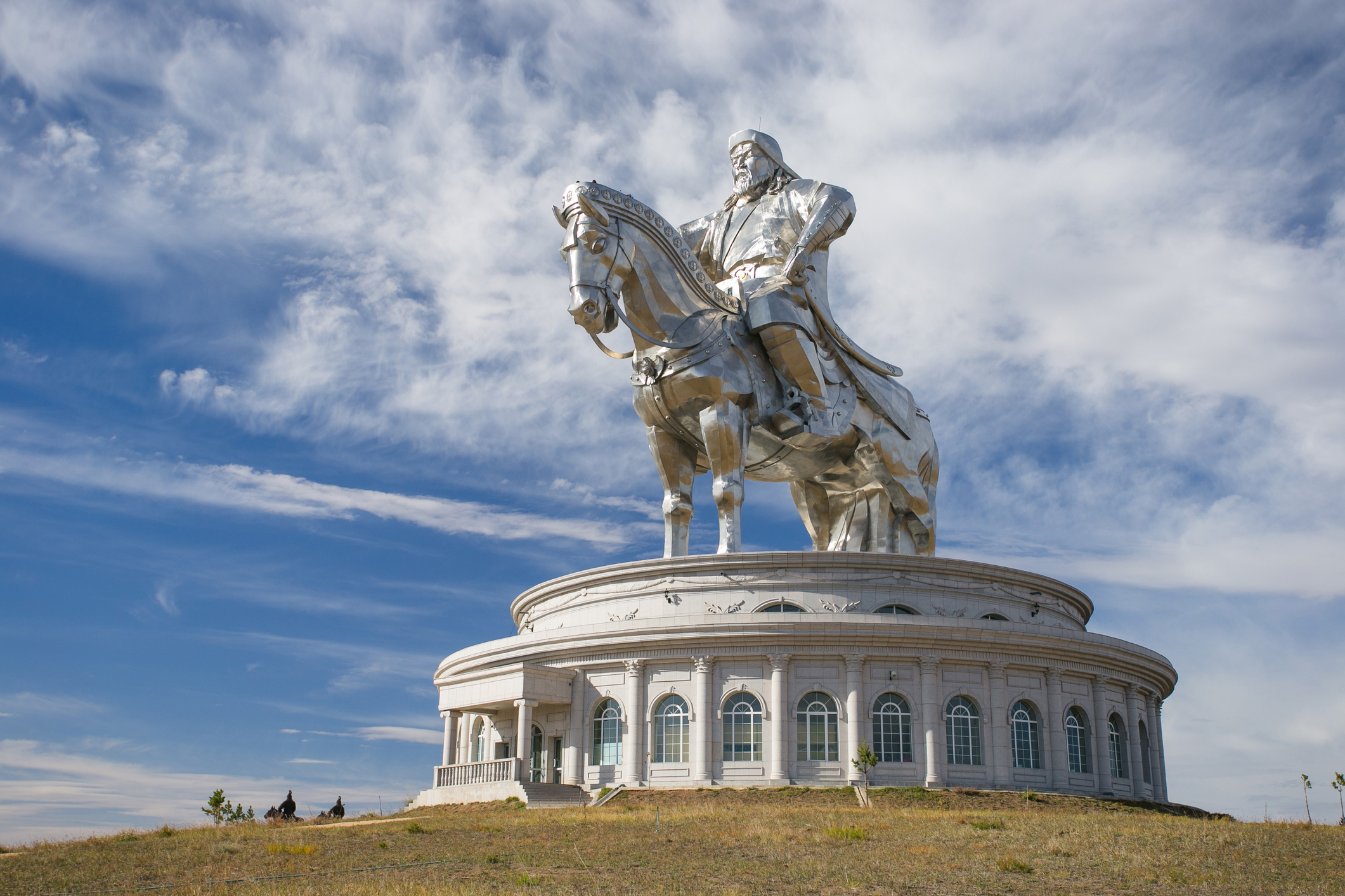 mongolia gengkhis khan statue