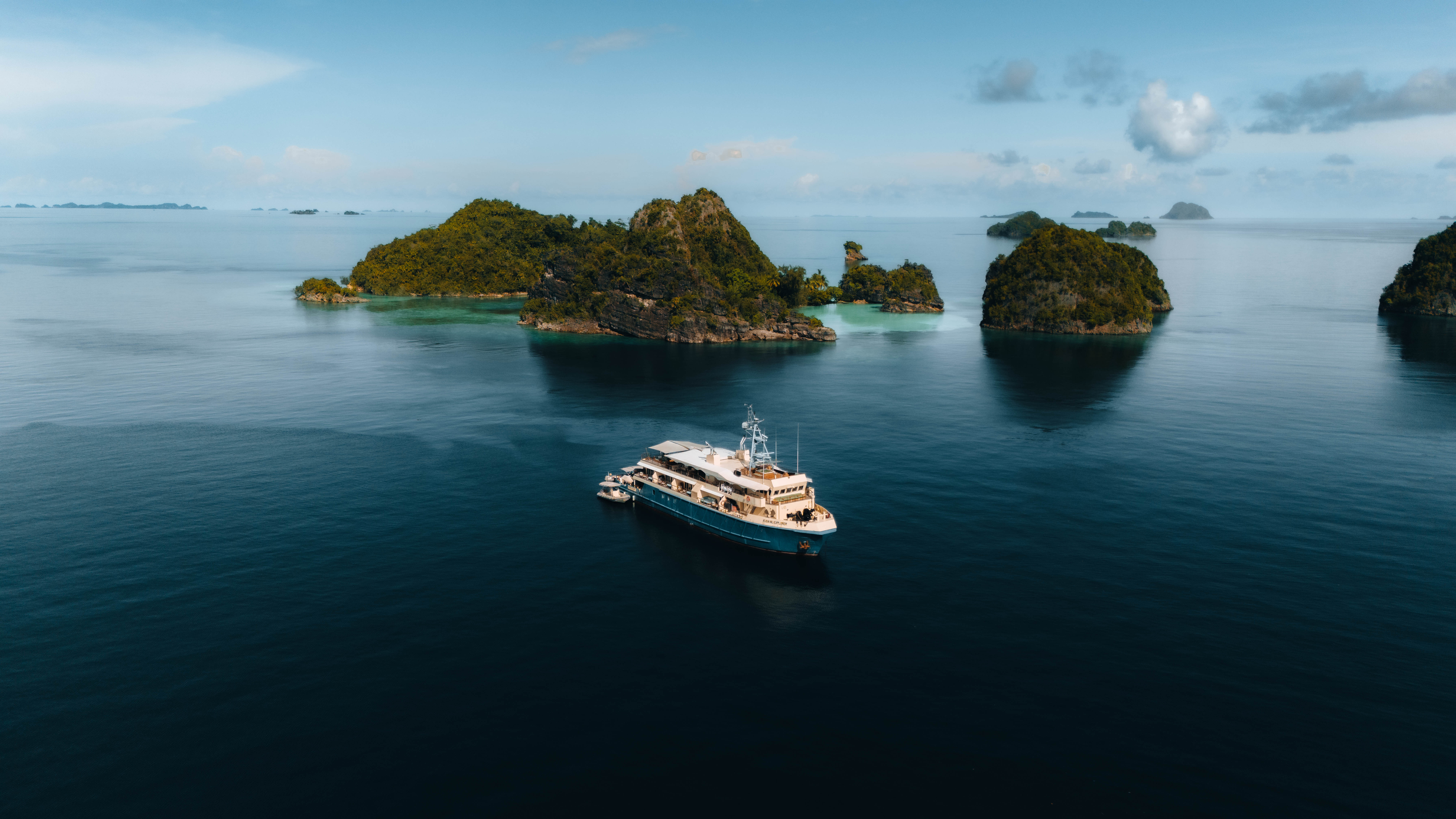 inal day aboard the Kudanil Explorer, sailing through the serene waters near Sorong.