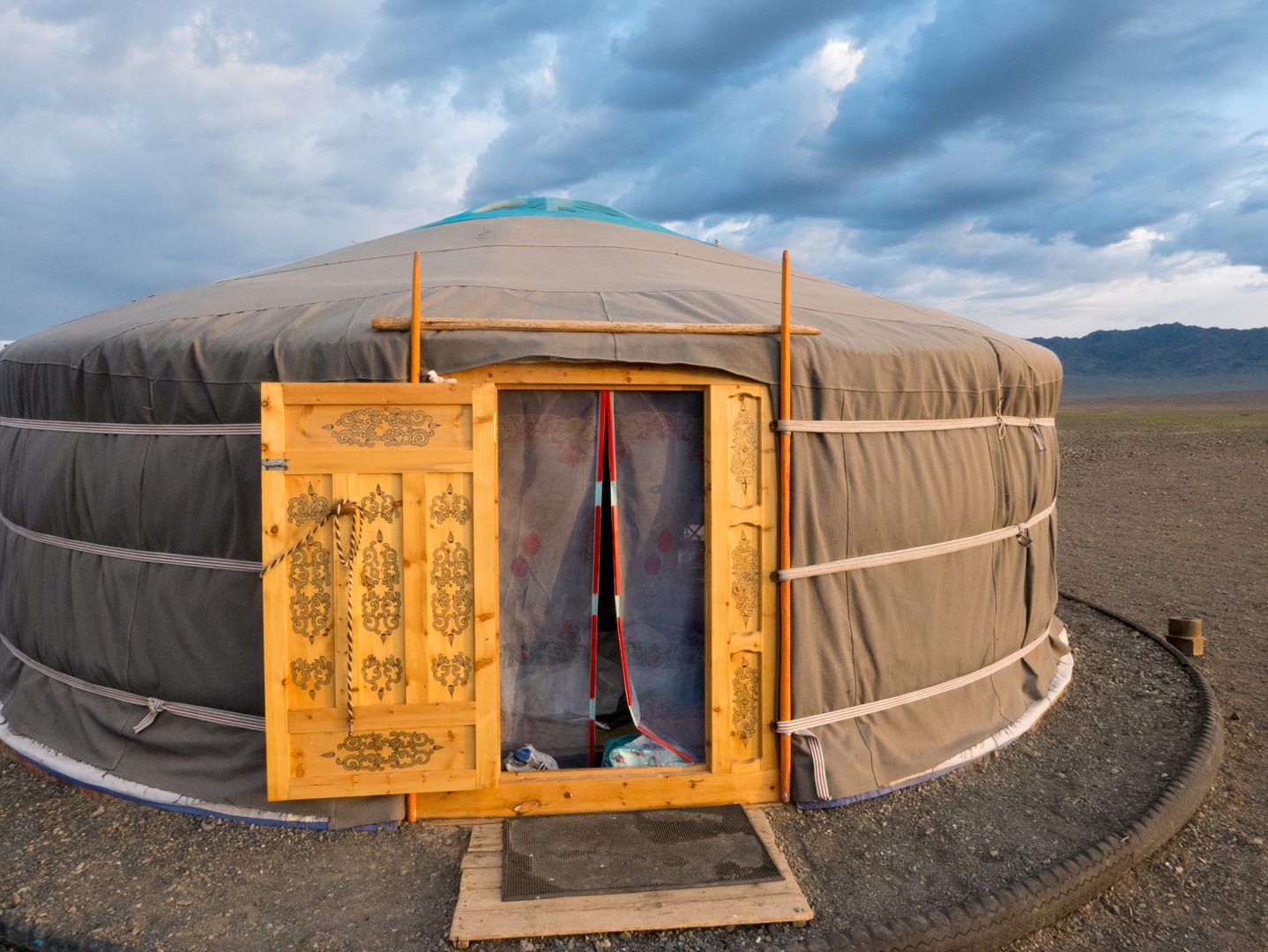Gobi Desert Ger Camp Offering Solitude Beneath Boundless Horizons